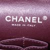 Chanel Timeless jumbo shoulder bag in purple quilted leather - Detail D4 thumbnail