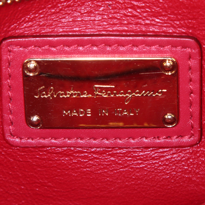 Bolso bandolera Salvatore Ferragamo Sofia en cuero rojo - Detail D4