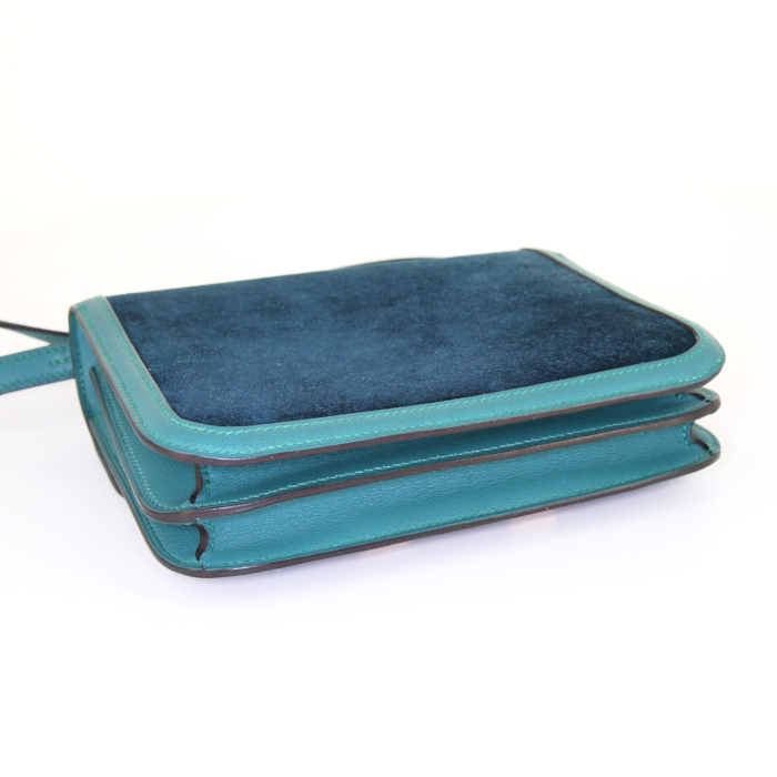 Hermes Constance mini shoulder bag in Ocean Blue doblis calfskin and malachite green Swift leather - Detail D5