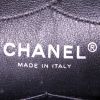 Sac à main Chanel 2.55 en cuir matelassé noir - Detail D4 thumbnail
