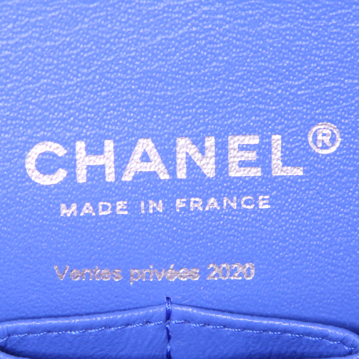 Borsa Chanel Timeless in pelle verniciata e foderata blu - Detail D4