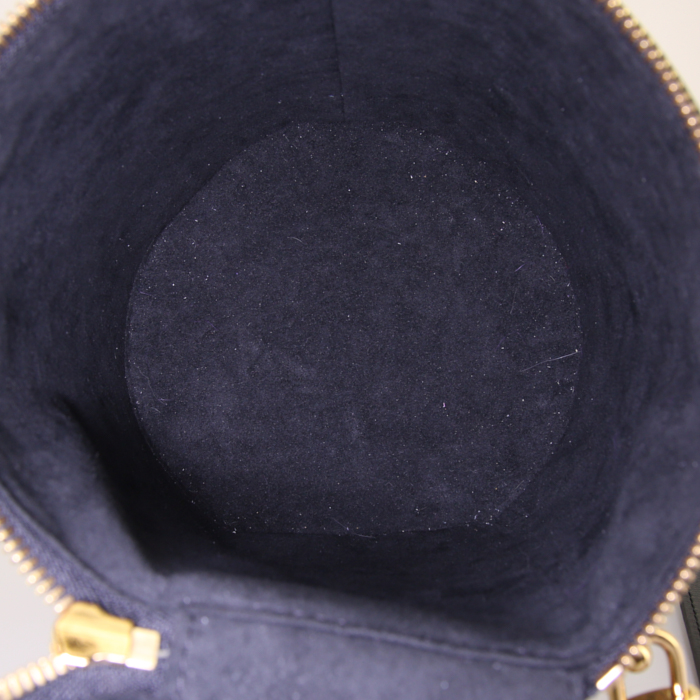 Bolso bandolera Louis Vuitton Cannes en lona Monogram marrón y beige y cuero negro - Detail D3