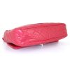 Bolso de mano Chanel Timeless en cuero acolchado rojo - Detail D4 thumbnail