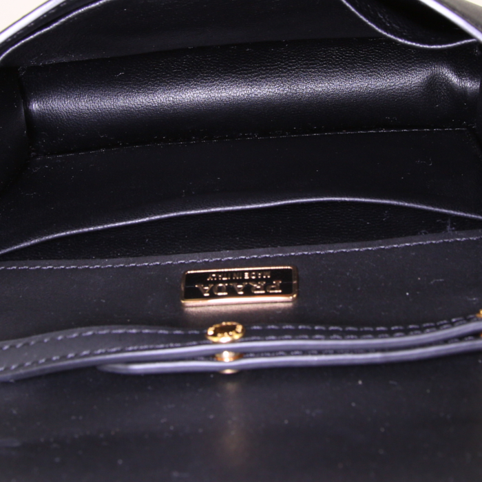 Sac bandoulière Prada Cahier en cuir noir - Detail D2