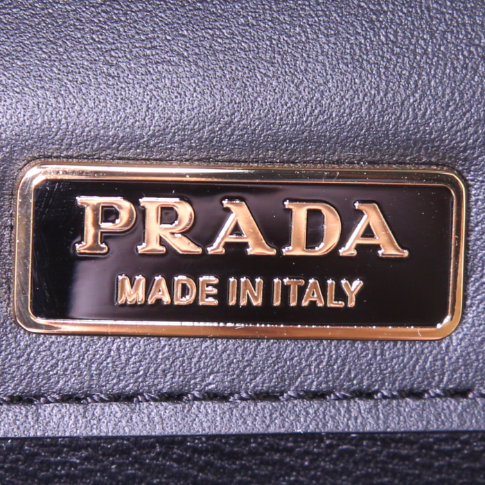 Sac bandoulière Prada Cahier en cuir noir - Detail D3