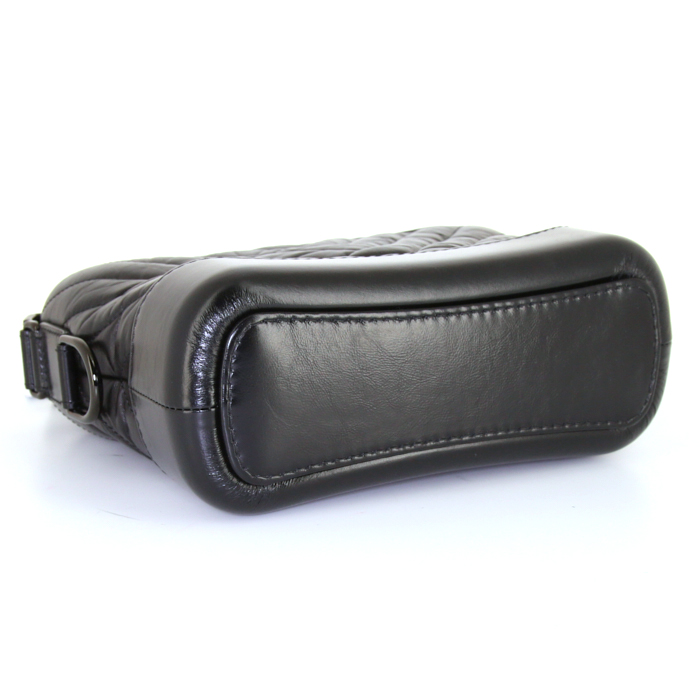 Chanel Gabrielle So Black small model shoulder bag in black chevron quilted leather - Detail D4