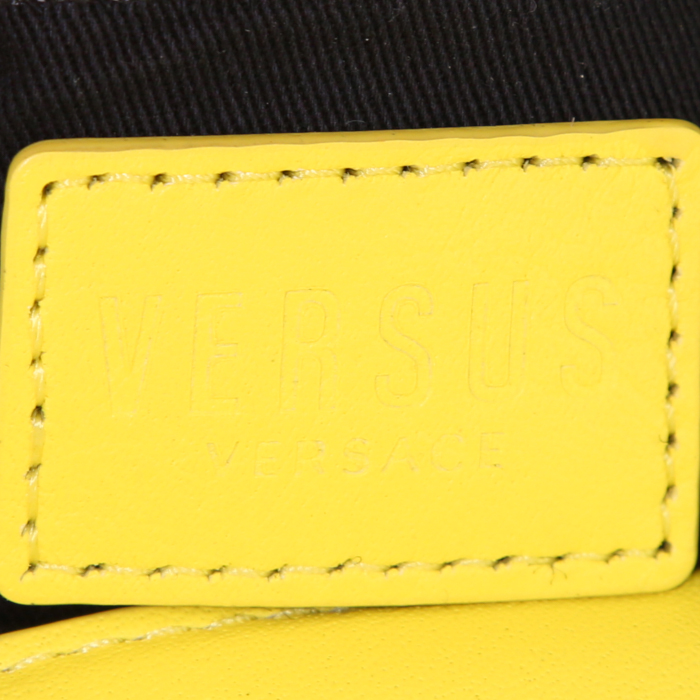 Versace shoulder bag in yellow leather - Detail D3