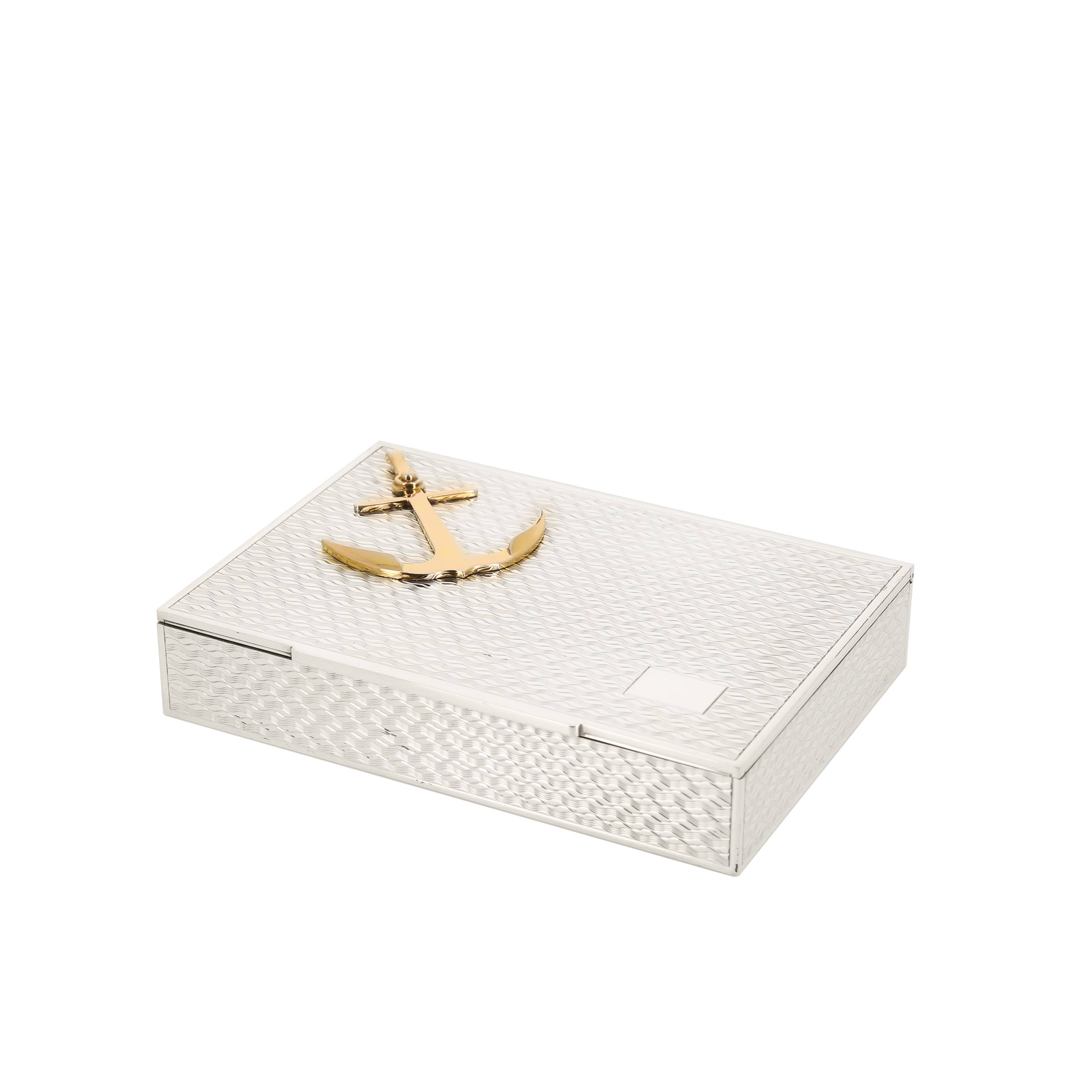 Hermès, rectangular box in guilloche silver with marine anchor decoration in vermeil, 1970s - 00pp