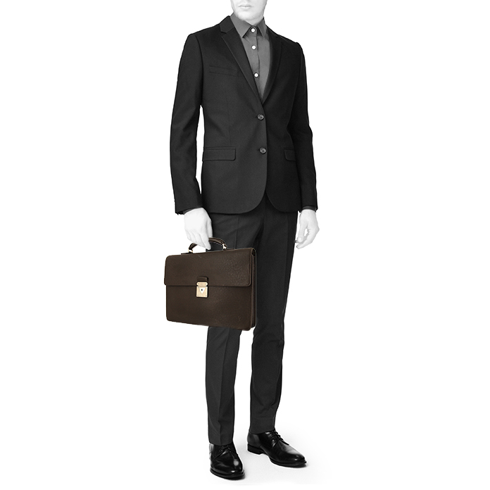Louis Vuitton Robusto briefcase in brown taiga leather - Detail D1