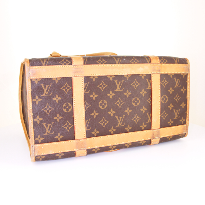 Louis Vuitton Sac chien 40 bag in monogram canvas and natural leather - Detail D4