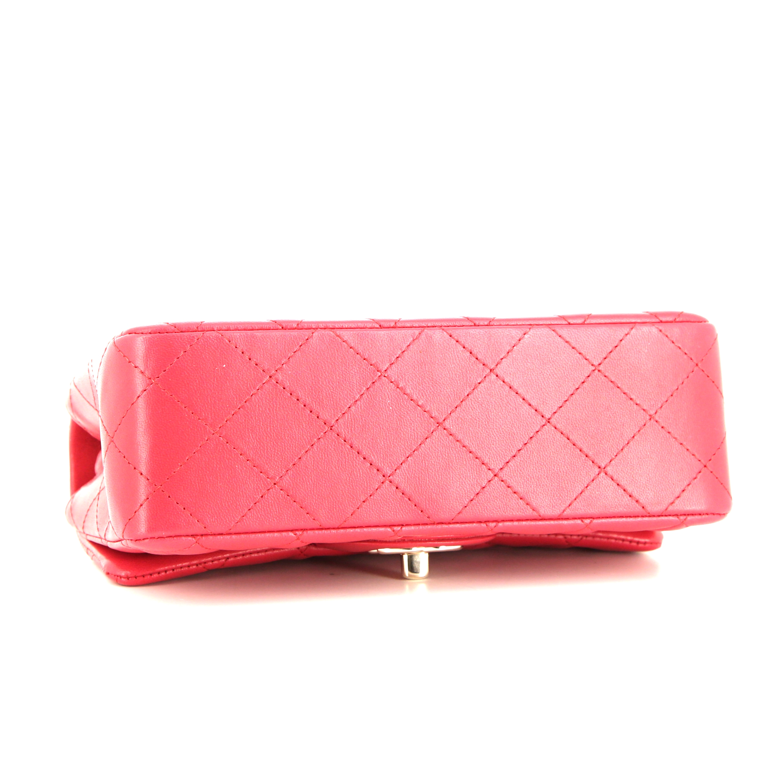 Chanel Timeless Mini shoulder bag in pink quilted leather - Detail D4
