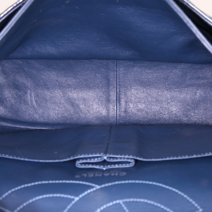 Borsa Chanel 2.55 in pelle verniciata e foderata blu verde - Detail D3