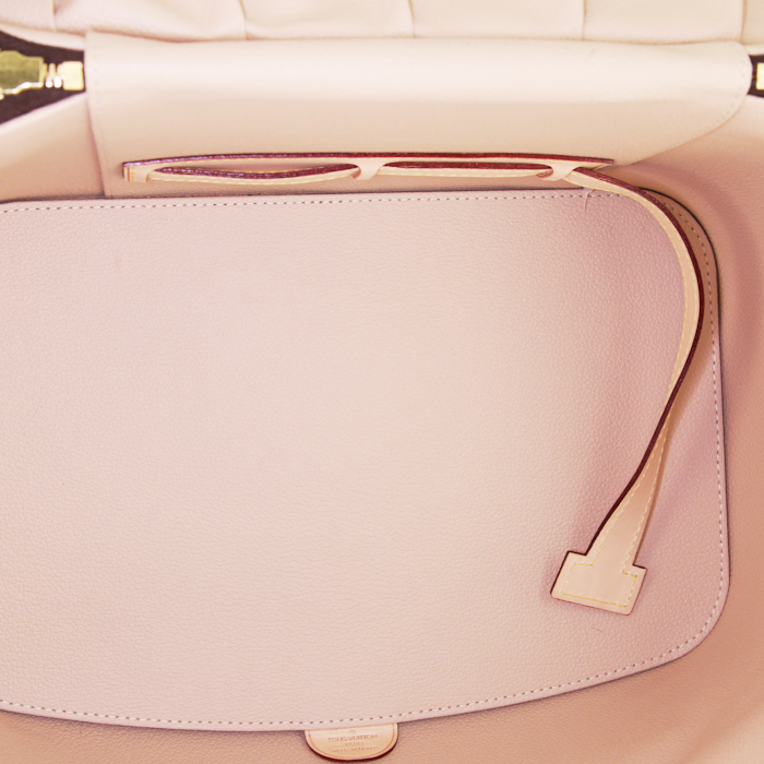 Vanity Louis Vuitton Nice en lona Monogram y cuero natural - Detail D3