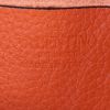 Bolso bandolera Valentino Rockstud en cuero naranja - Detail D3 thumbnail