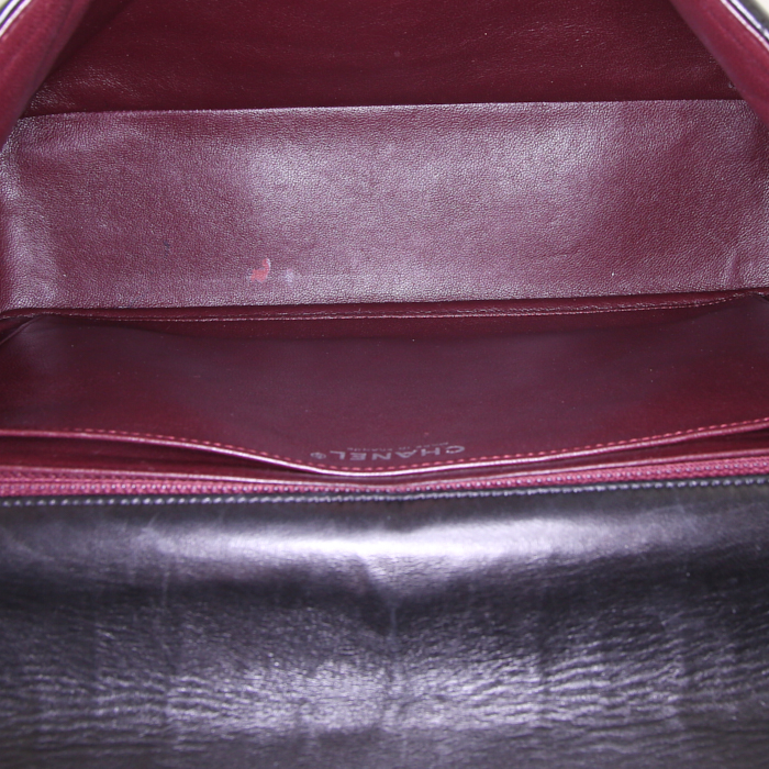 Sac à main Chanel Timeless Maxi Jumbo en cuir matelassé noir - Detail D3