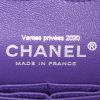 Chanel Timeless handbag in purple leather - Detail D4 thumbnail