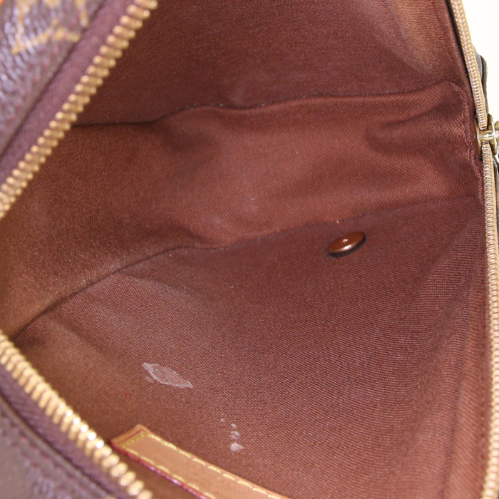 Pochette Louis Vuitton Gange in tela monogram e pelle naturale - Detail D2