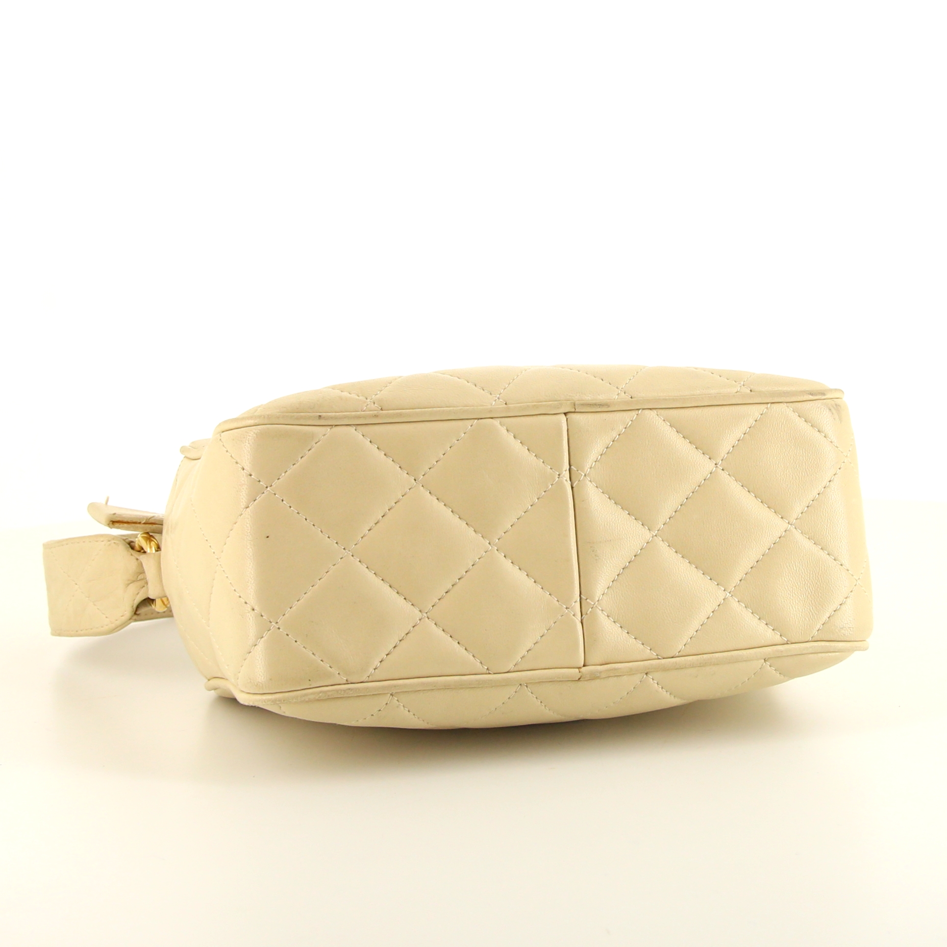 Borsa a tracolla Chanel Vintage in pelle trapuntata beige - Detail D4