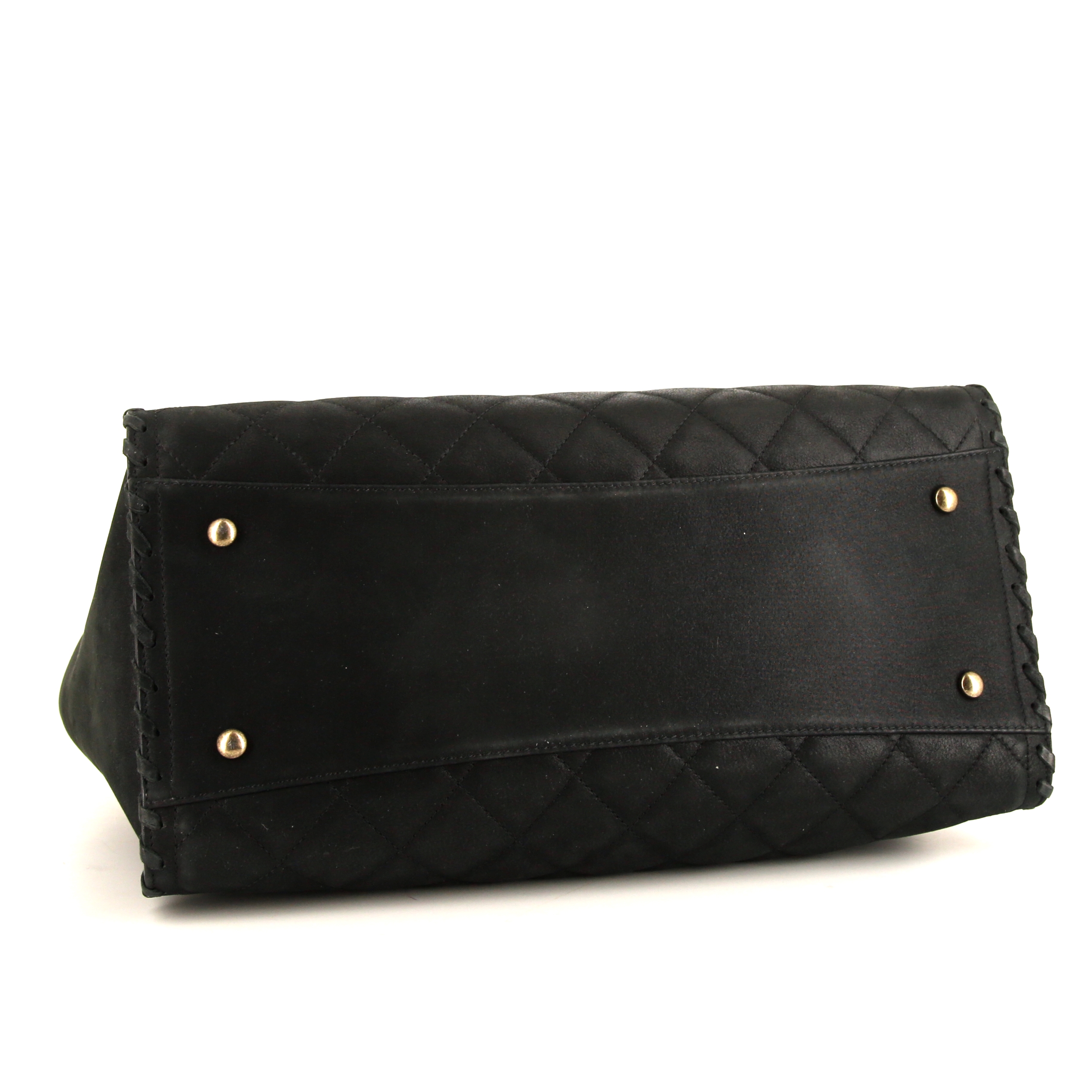 Sac à main Chanel Grand Shopping en cuir matelassé noir - Detail D4