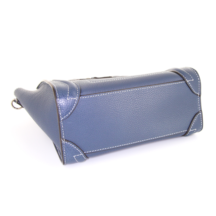 Borsa a tracolla Celine Luggage in pelle martellata blu - Detail D5