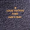 Billetera Louis Vuitton Zippy en cuero Epi negro - Detail D3 thumbnail