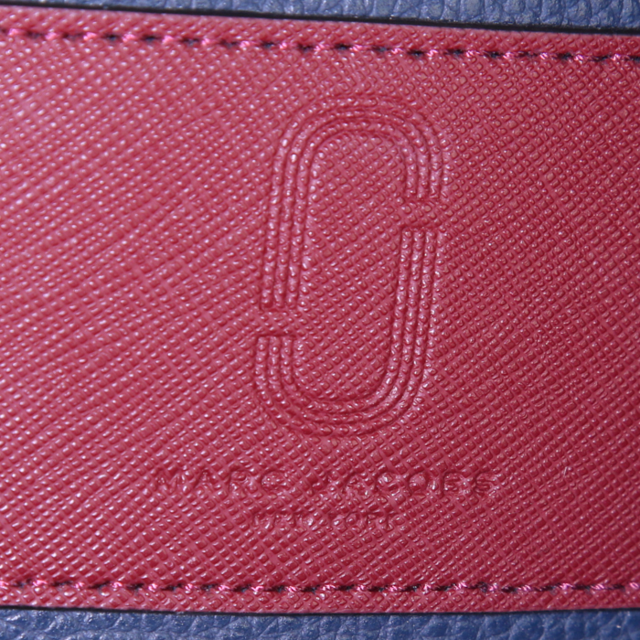 Marc Jacobs shopping bag in blue grained leather - Detail D3