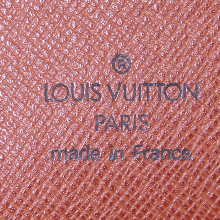 Bolsito de mano Louis Vuitton en lona Monogram marrón - Detail D3