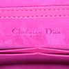 Sac bandoulière Dior Diorama mini en cuir rose métallisé - Detail D3 thumbnail