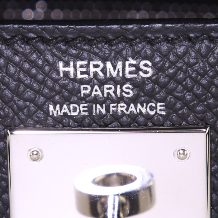 Bolso de mano Hermes Kelly 28 cm en cuero epsom negro - Detail D4