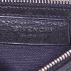 Sac bandoulière Givenchy Pandora mini en cuir noir - Detail D3 thumbnail