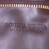 Bolsito de mano Bottega Veneta BV Twist en cuero marrón - Detail D3 thumbnail