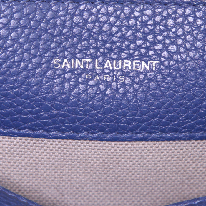 Sac bandoulière Saint Laurent Sac de jour Baby en cuir grainé bleu-marine - Detail D4