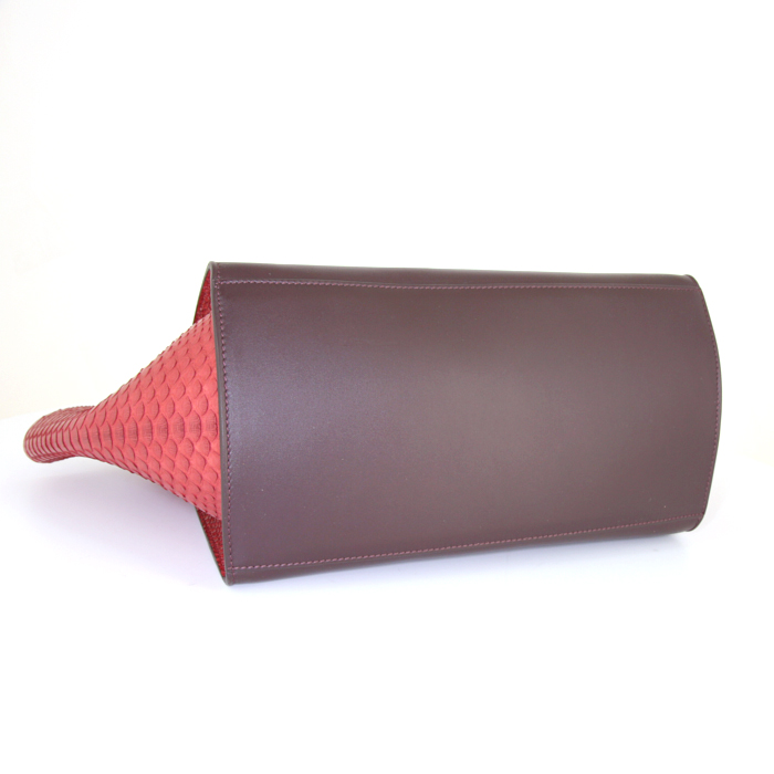 Sac à main Celine Trapeze moyen modèle en python rouge et cuir bordeaux - Detail D5