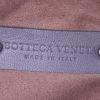 Bottega Veneta shoulder bag in grey intrecciato leather - Detail D3 thumbnail