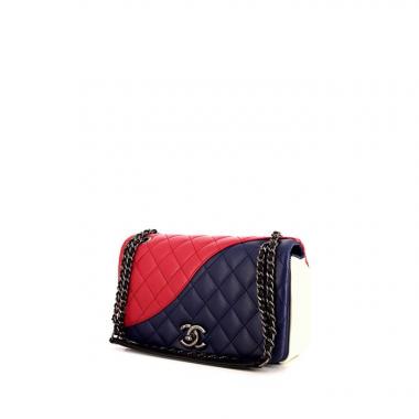 Bolso bandolera Chanel Mademoiselle en cuero acolchado azul, rosa, blanco y negro