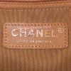 Sac bandoulière Chanel Boy grand modèle en laine marron et cuir marron - Detail D4 thumbnail