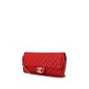 Chanel Baguette shoulder bag in red quilted leather - 00pp thumbnail