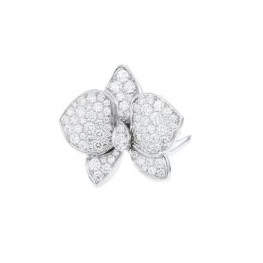 Sortija Cartier Caresse d'Orchidées modelo grande en oro blanco y diamantes