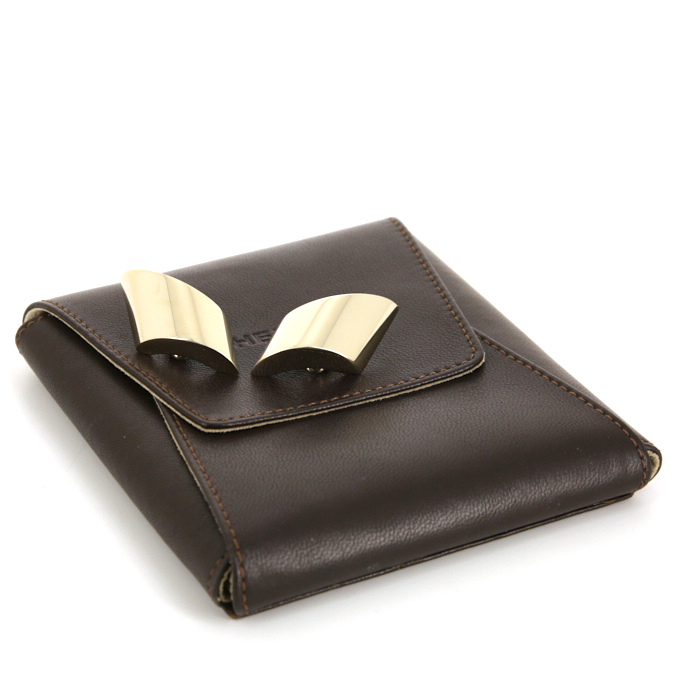 Paire de boucles d'oreilles Vhernier Vague en or jaune - Detail D2