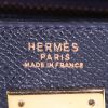 Bolso de mano Hermès  Kelly 32 cm en cuero Courchevel azul marino - Detail D4 thumbnail