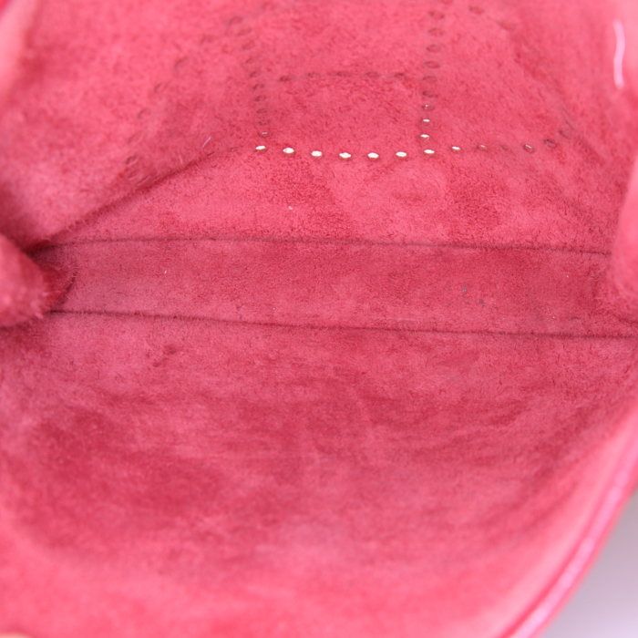 Bolso bandolera Hermes Evelyne modelo pequeño en cuero togo rojo - Detail D2
