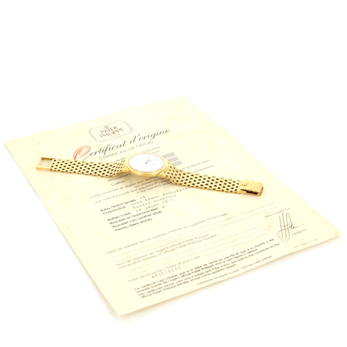 Patek Philippe Calatrava watch in yellow gold Ref:  3919 Circa  1990 - Detail D2