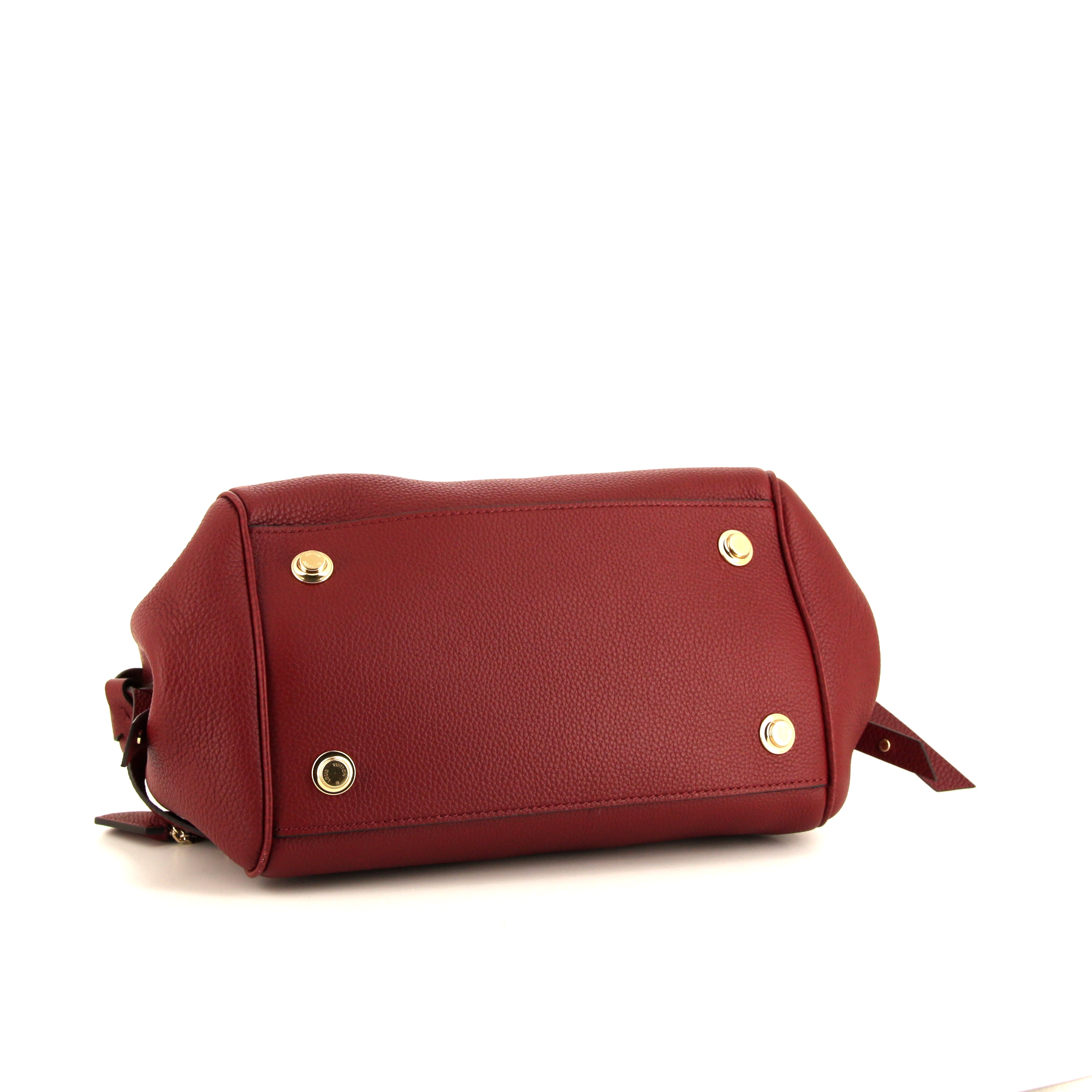 Louis Vuitton Milla small model handbag in red grained leather - Detail D5