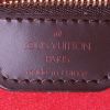 Shopping bag Louis Vuitton Hampstead in tela a scacchi marrone e pelle marrone - Detail D3 thumbnail