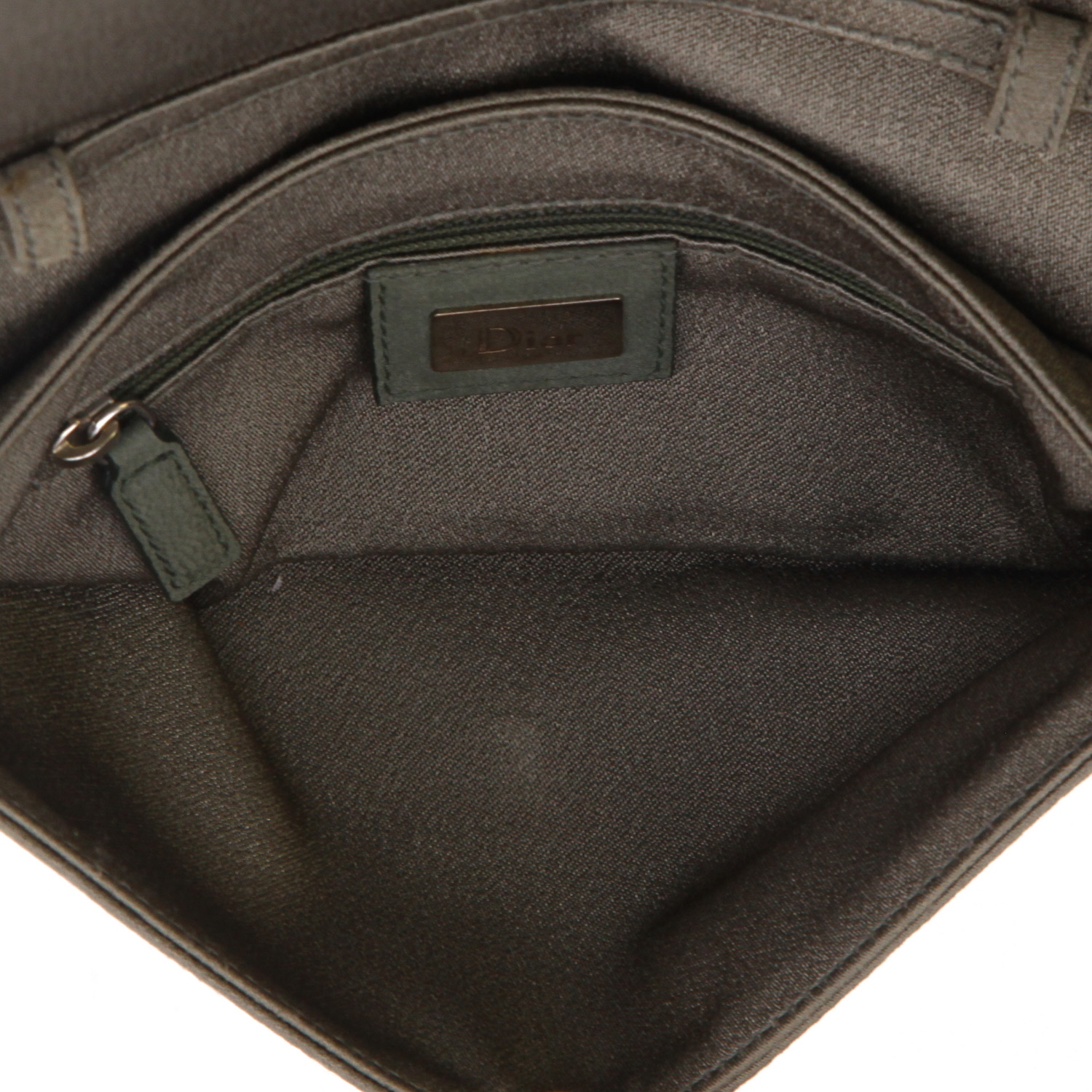 Bolsito de mano Dior   en satén verde y perla gris - Detail D3