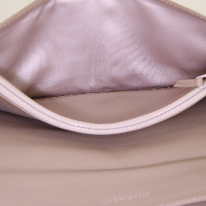 Porte-monnaie Chanel en toile monogram bicolore beige et blanche - Detail D2