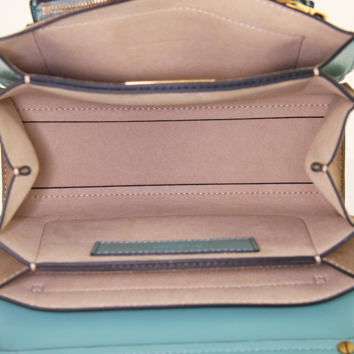 Bolso bandolera Givenchy GV3 modelo pequeño en cuero turquesa y ante color topo - Detail D3