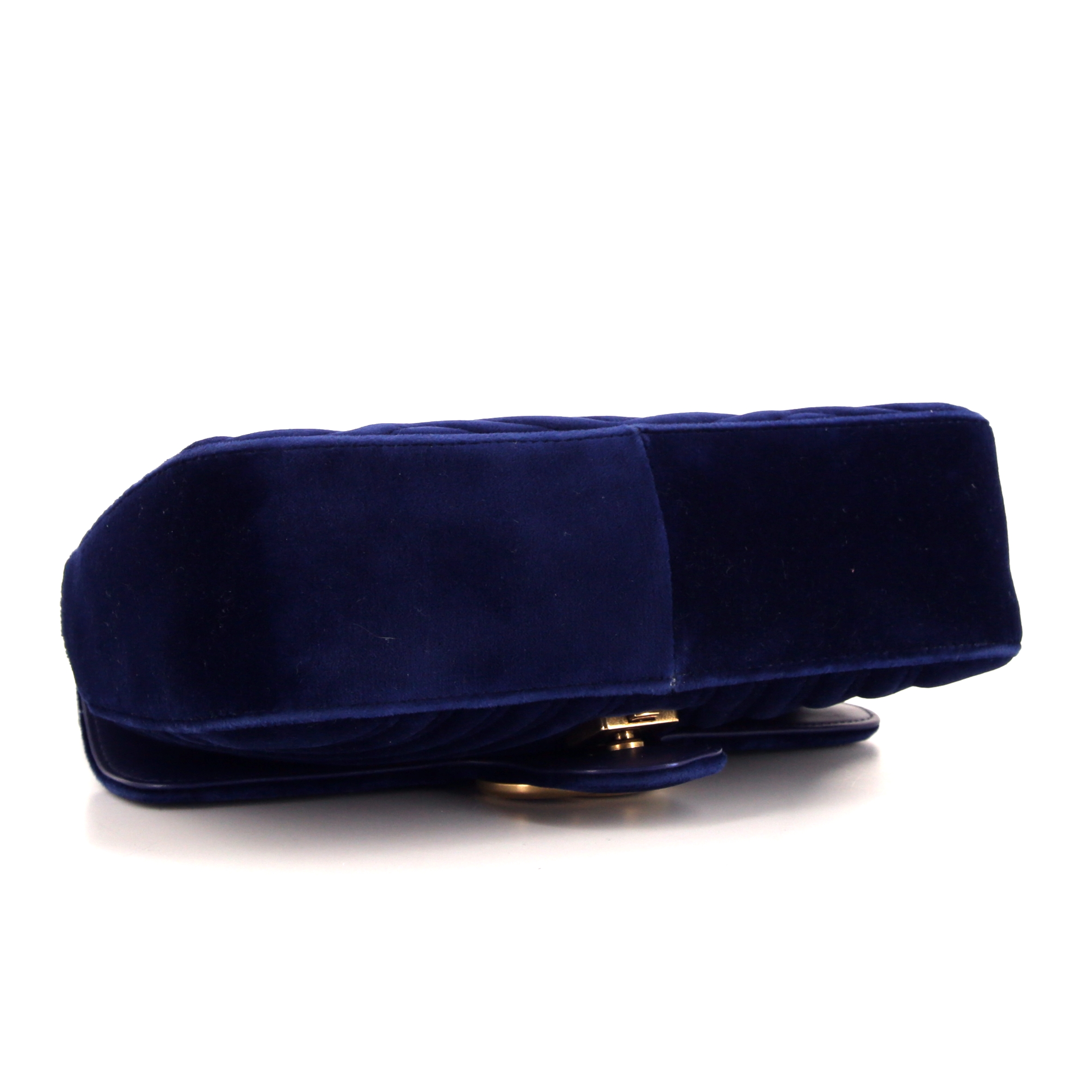Borsa a tracolla Gucci GG Marmont modello piccolo in velluto trapuntato blu con decori geometrici - Detail D5