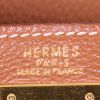 Hermes Kelly 32 cm handbag in gold togo leather - Detail D4 thumbnail