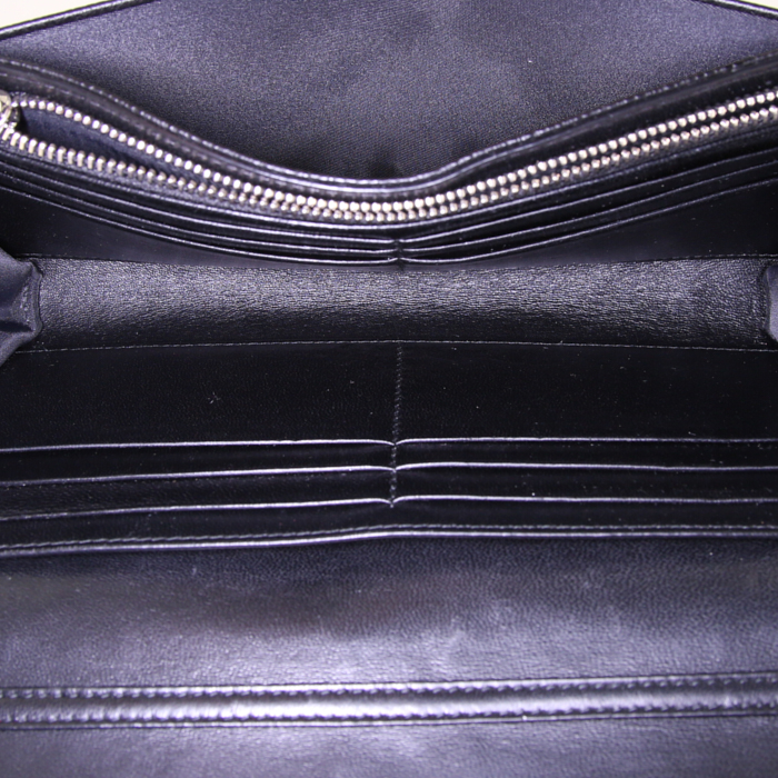 Dior Diorama Wallet on Chain shoulder bag in black grained leather - Detail D2